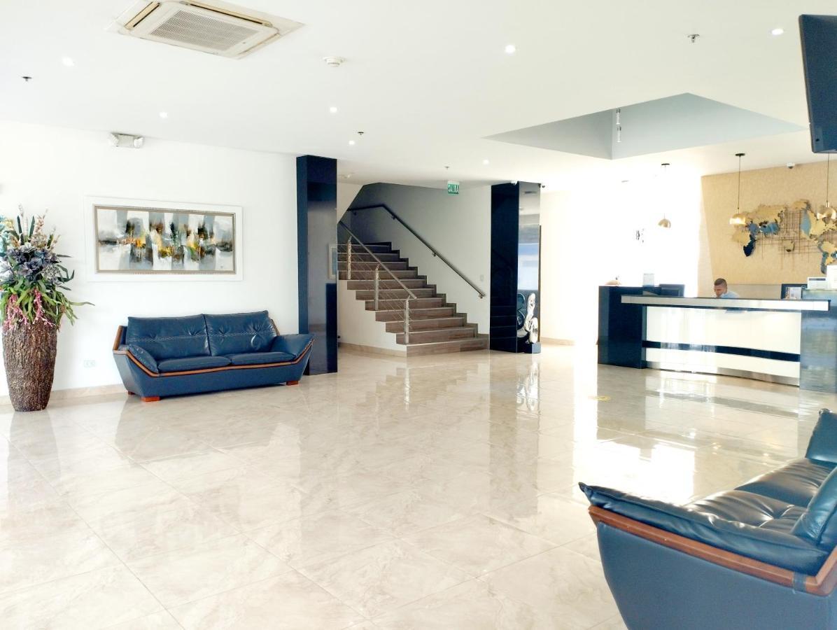 Hotel Royal Elim International Cali Esterno foto Lobby