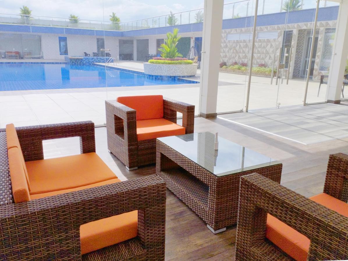 Hotel Royal Elim International Cali Esterno foto WOVEN PE rattan