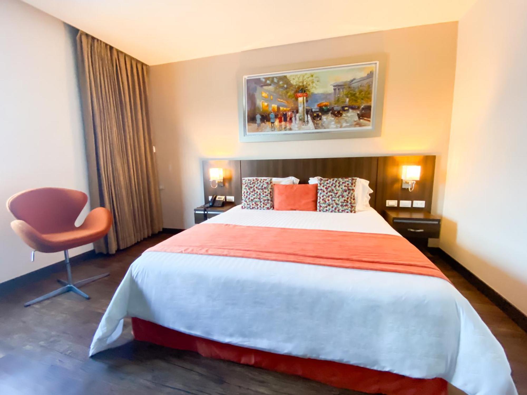 Hotel Royal Elim International Cali Esterno foto A room at the hotel